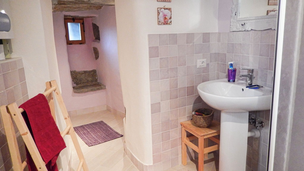 Photo of Bathroom in Cannero Riviera