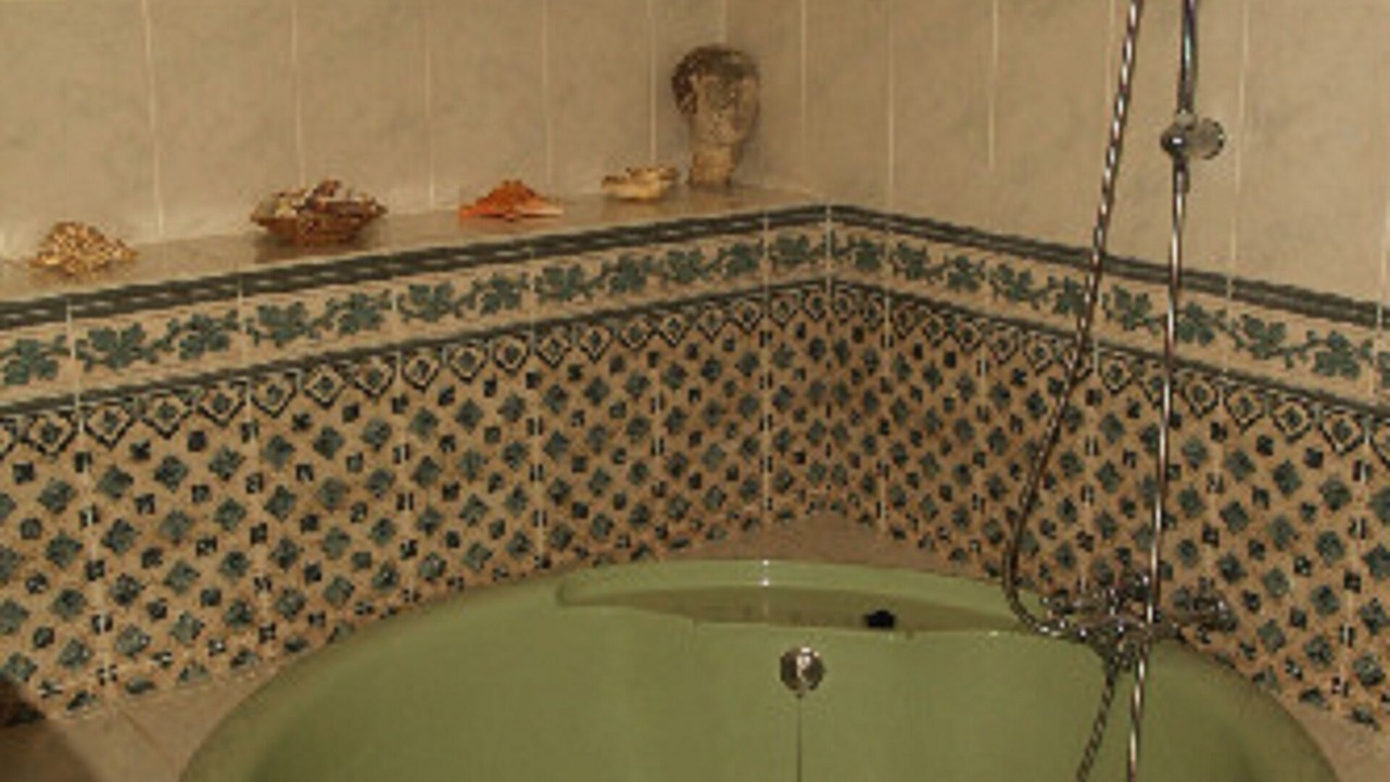 Photo of Bathroom in Tobed
