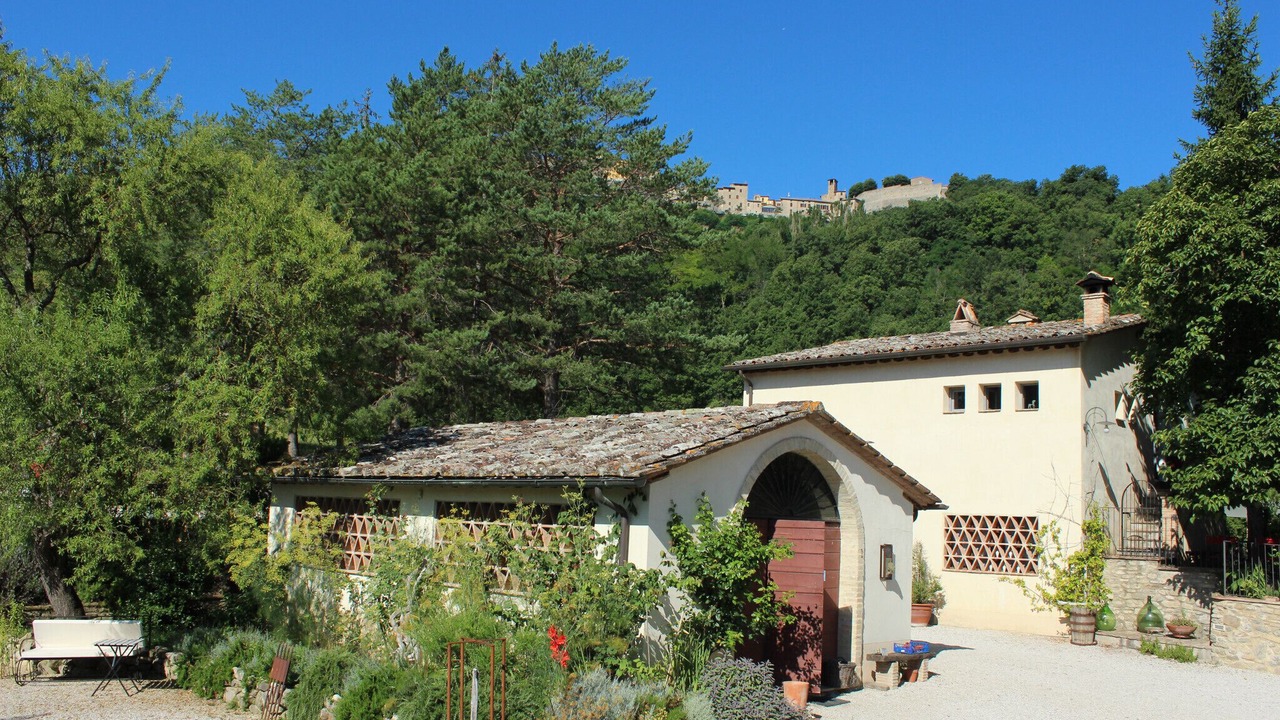 Photo of Outdoor in Montone