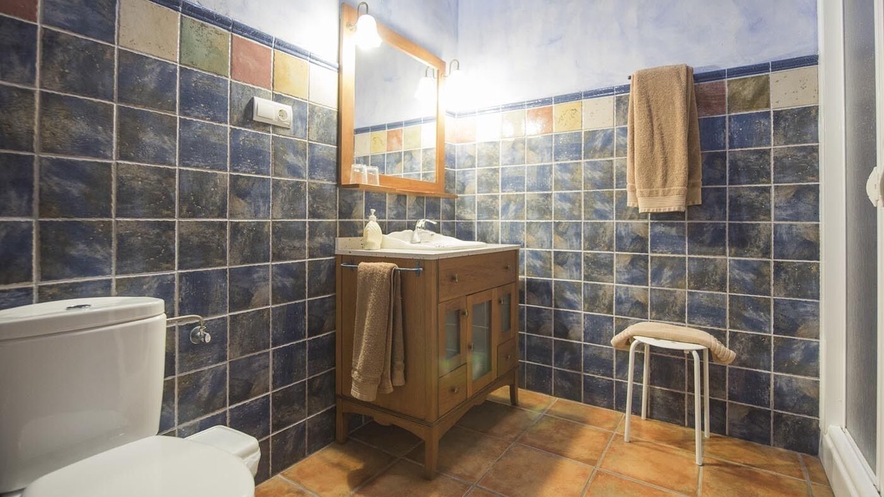 Photo of Bathroom in Urda
