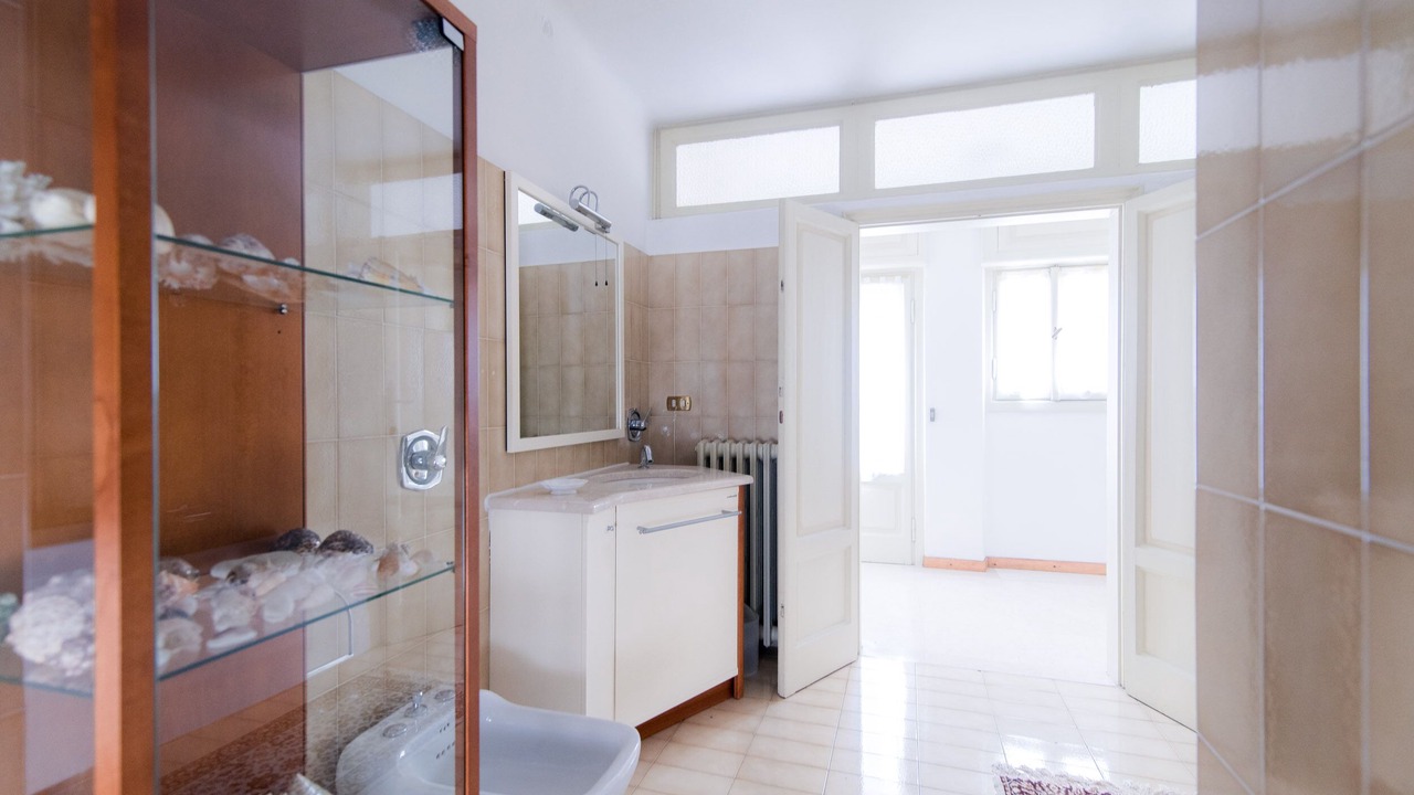 Photo of Bathroom in Faggeto Lario