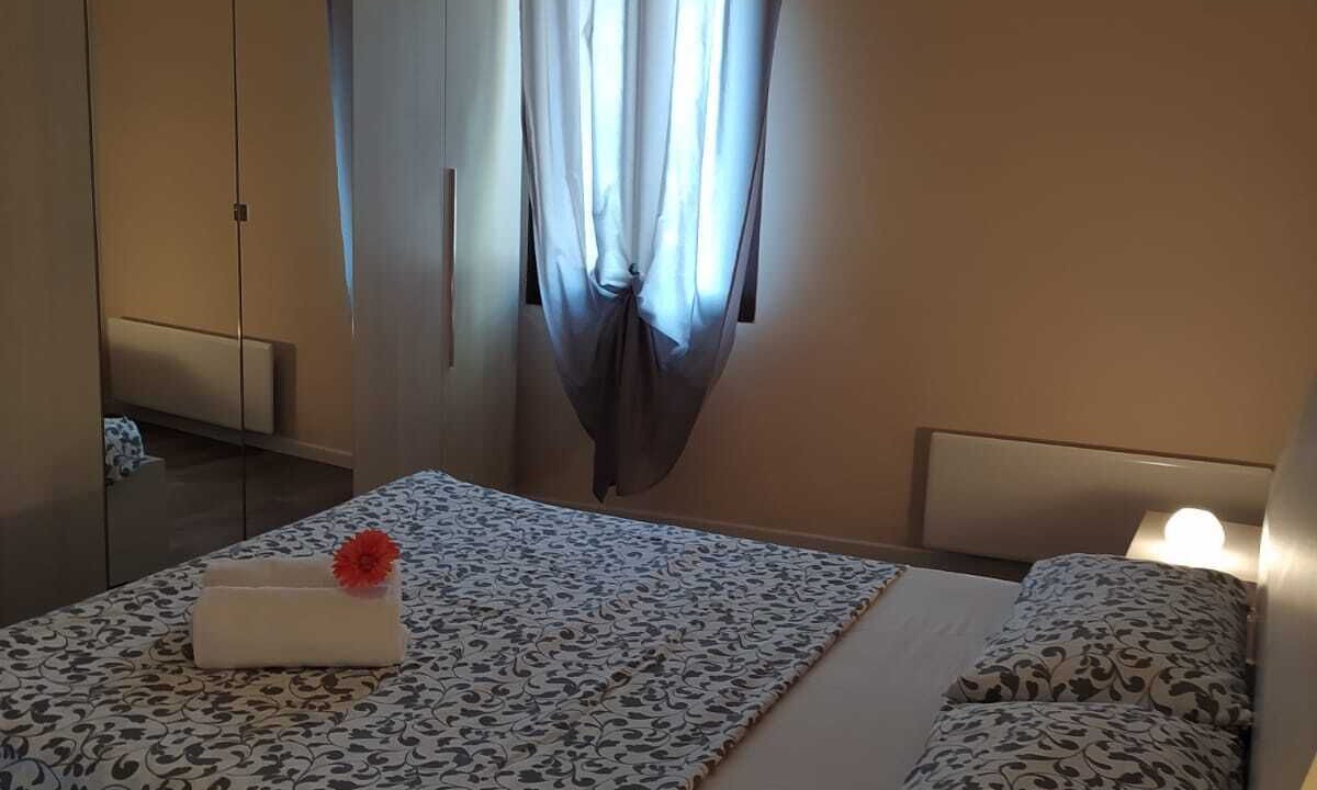 Photo of Bedroom in Toscolano Maderno