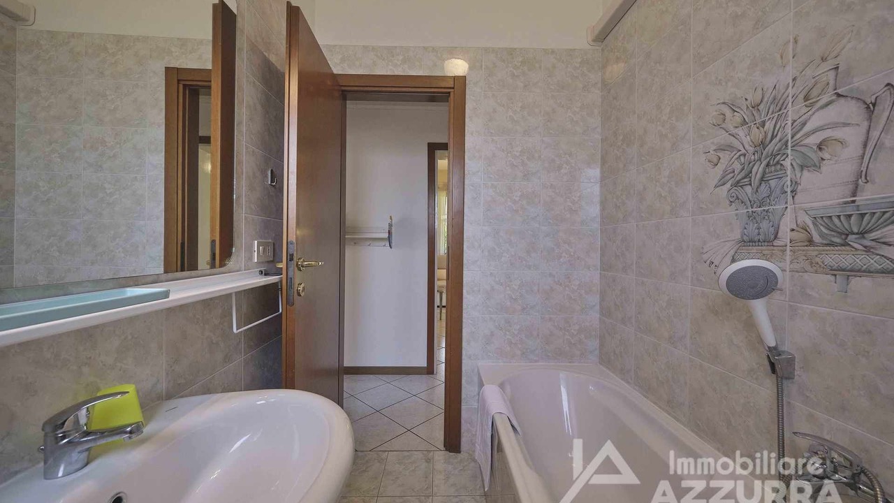 Photo of Bathroom in Bardolino