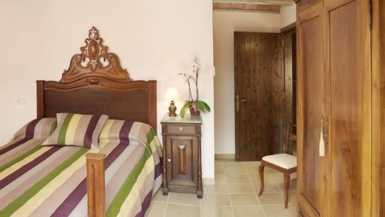 Photo of Bedroom in Porqueres