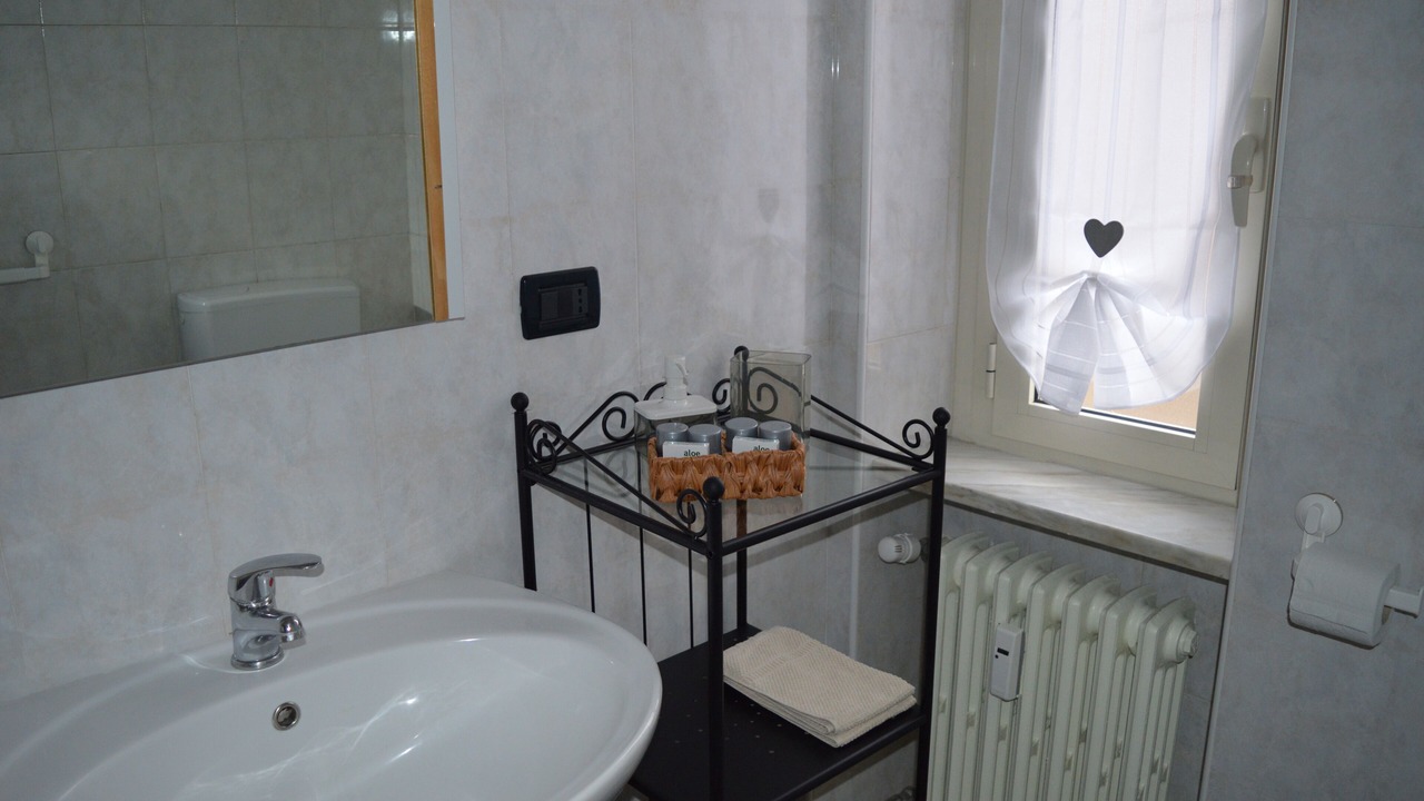 Photo of Bathroom in Candiolo