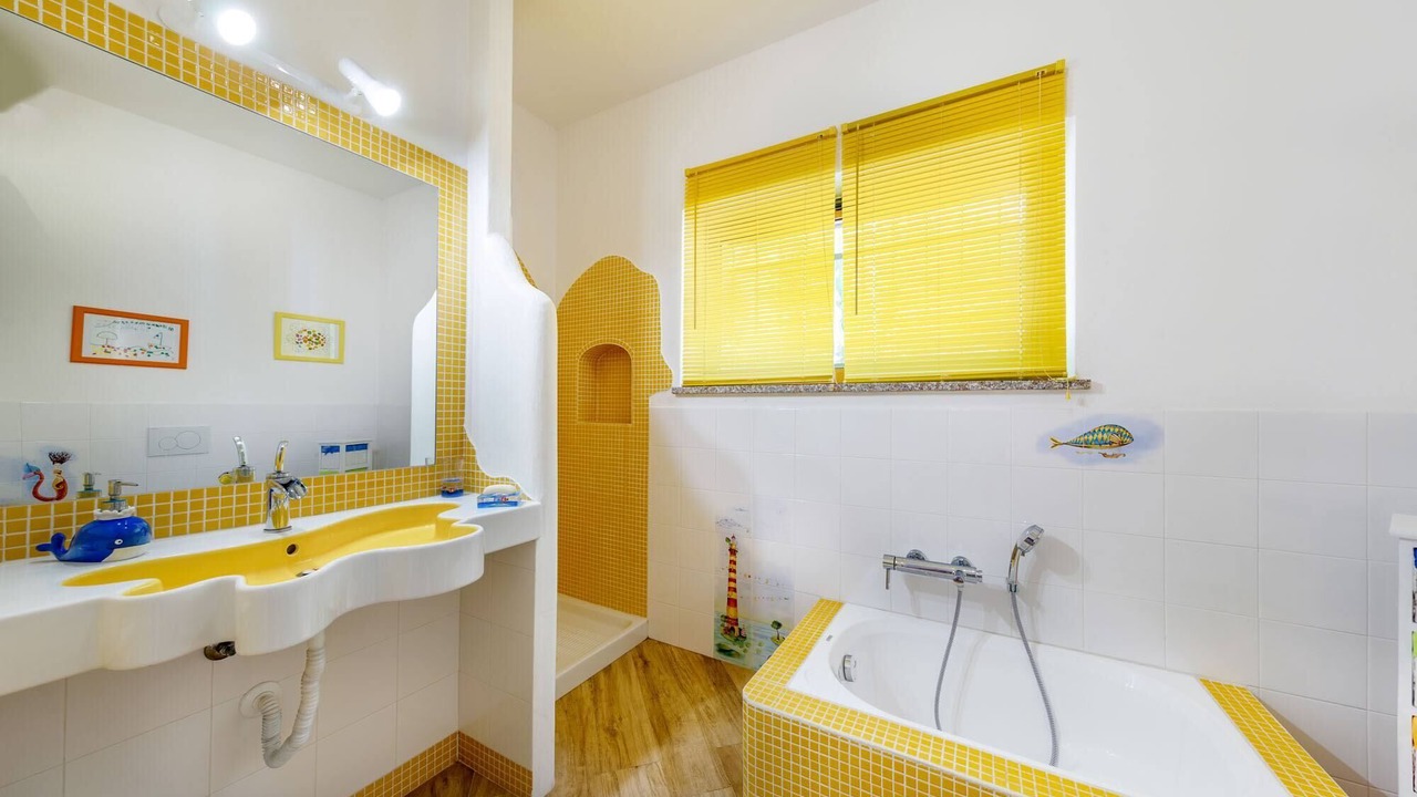 Photo of Bathroom in Porto Istana