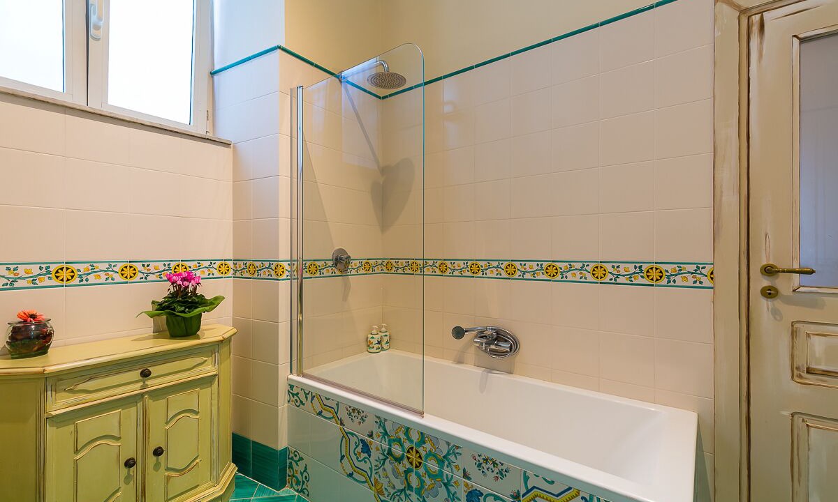 Photo of Bathroom in Rione Duomo