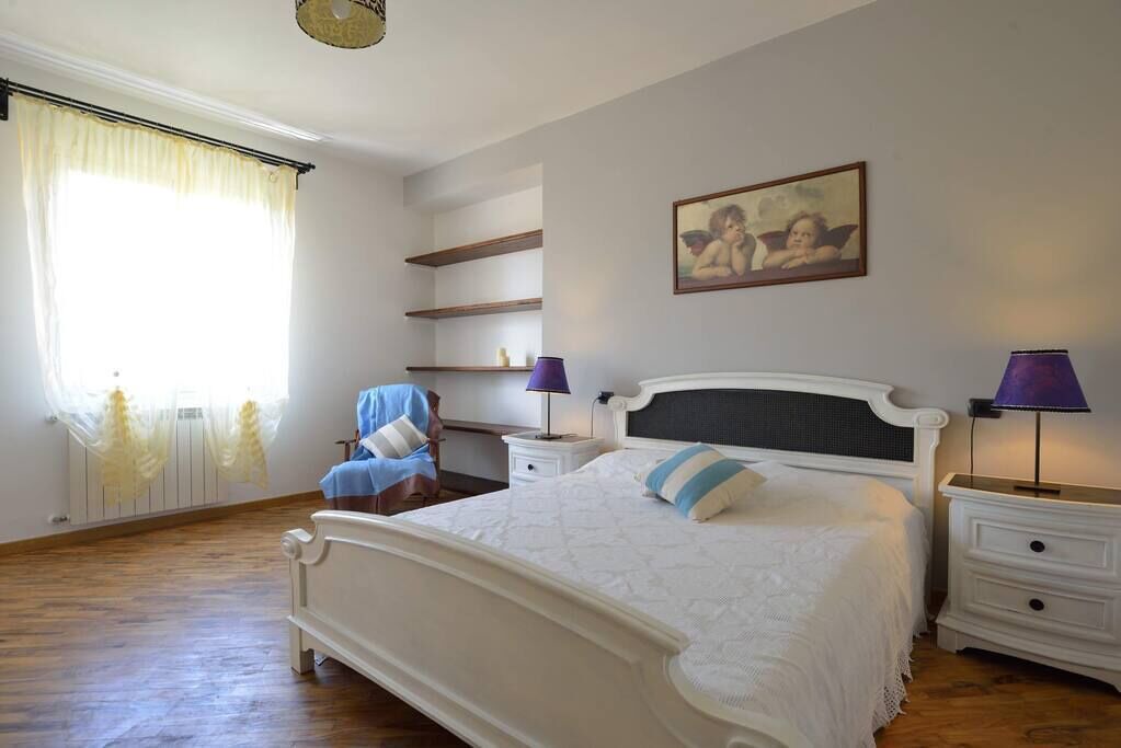 Photo of Bedroom in Villa Faraldi