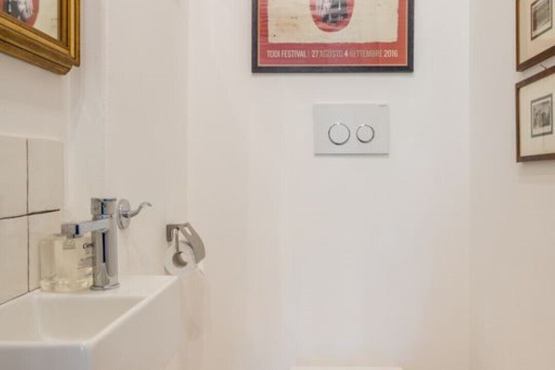 Photo of Bathroom in Todi