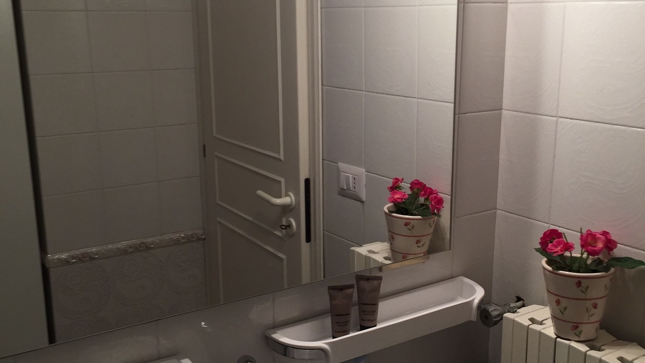Photo of Bathroom in Historical Downtown Salerno