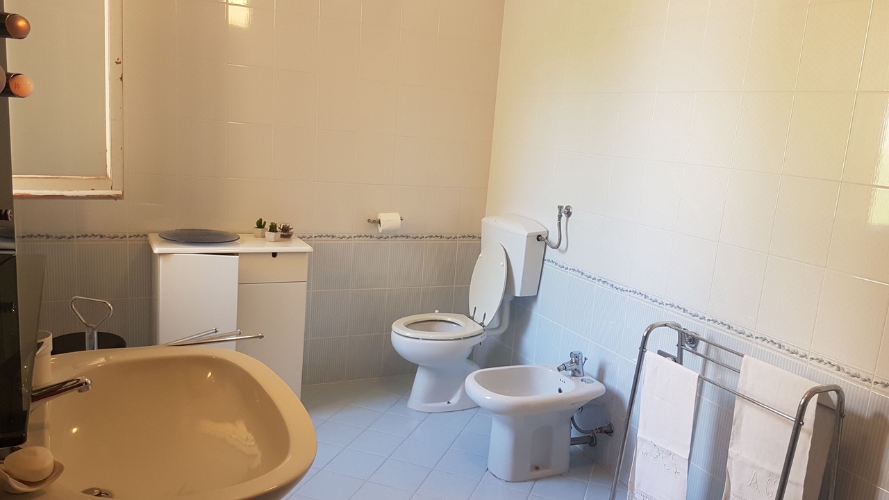 Photo of Bathroom in Oliveto