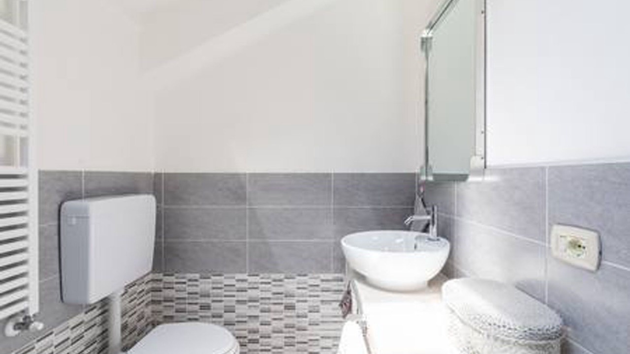 Photo of Bathroom in Barni