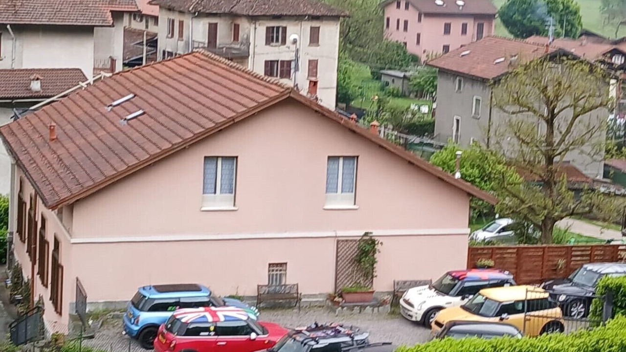Photo of Others in Barni