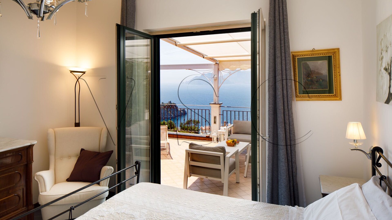 Photo of Bedroom in Massa Lubrense