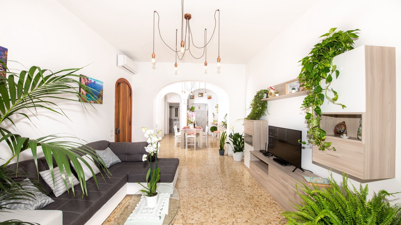 Photo of Livingroom in Montepertuso