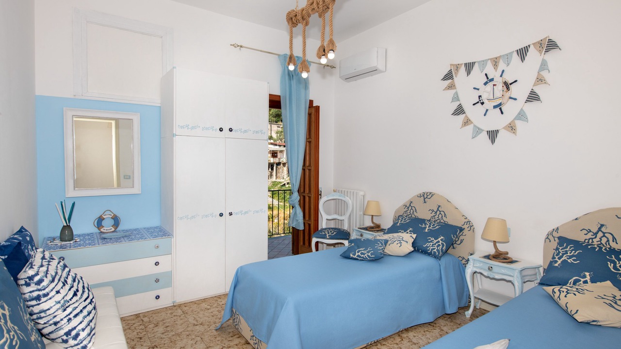 Photo of Bedroom in Montepertuso