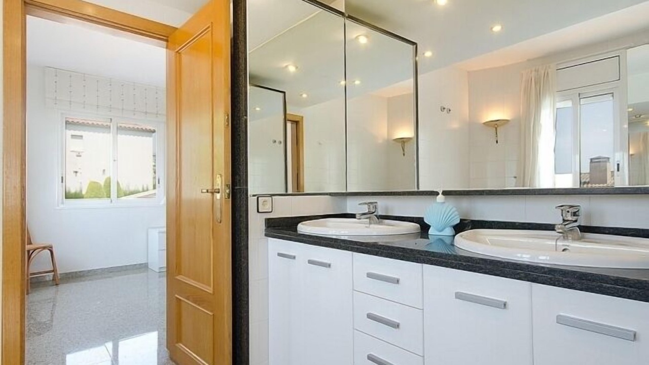Photo of Bathroom in El Mas Mel