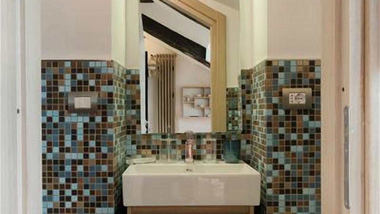 Photo of Bathroom in Historic Centre