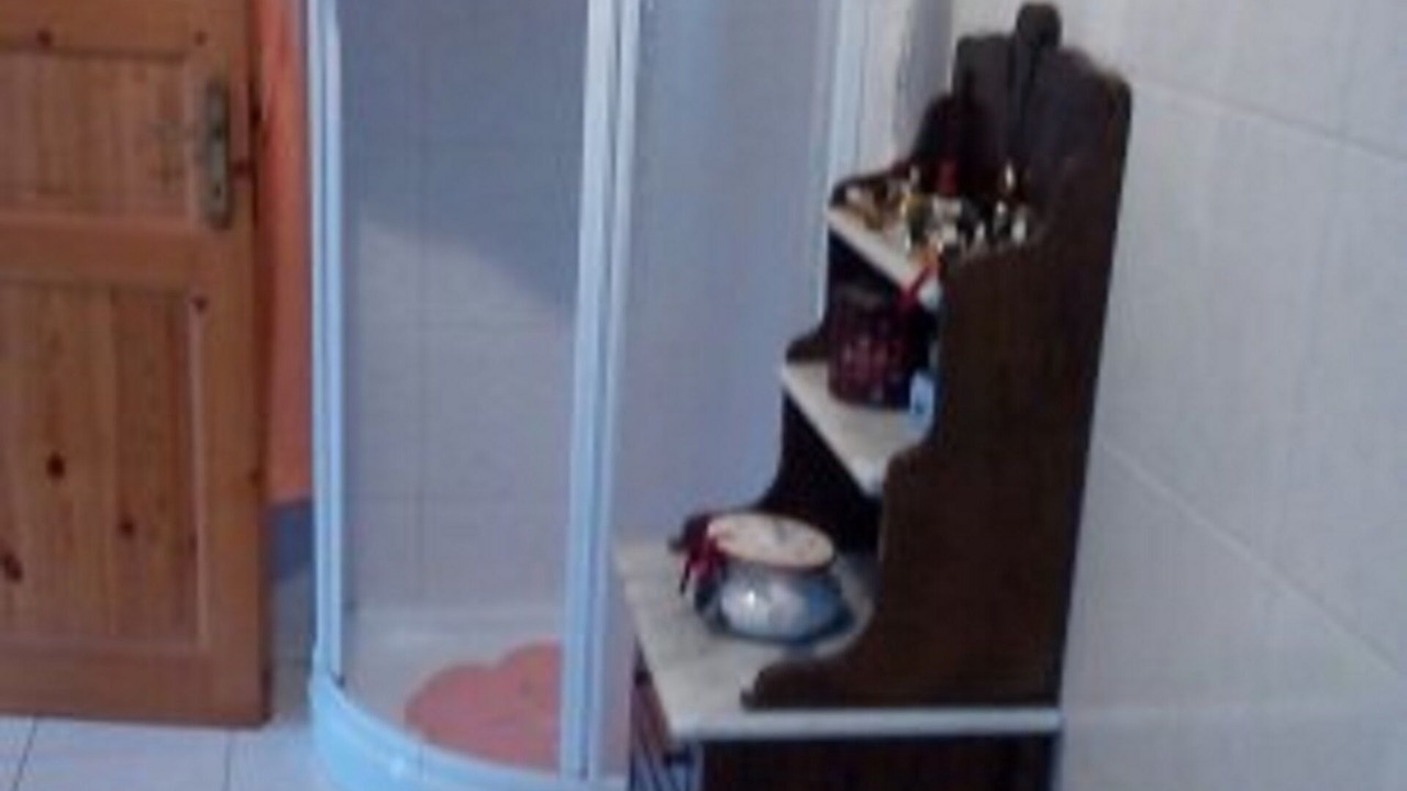 Photo of Bathroom in Jenne