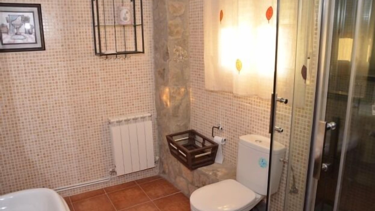 Photo of Bathroom in Alacon