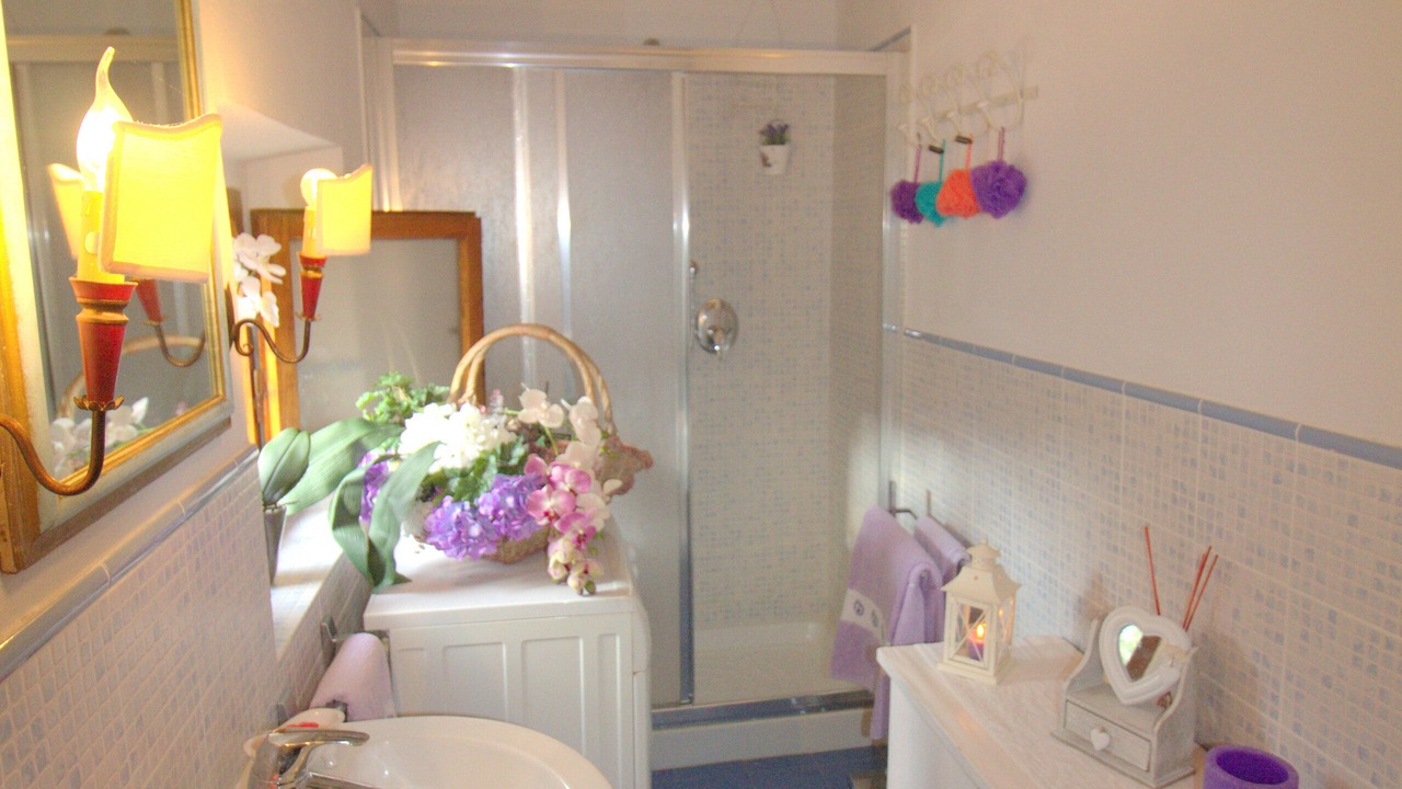 Photo of Bathroom in Londa