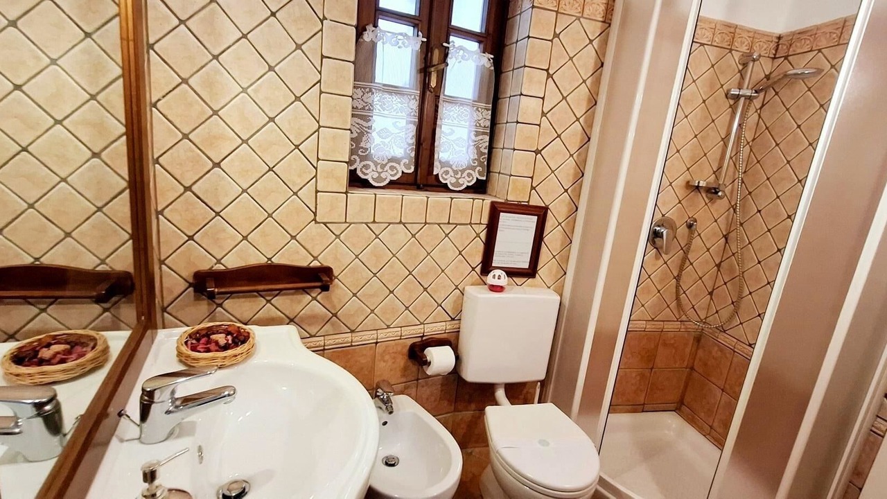 Photo of Bathroom in Terzorio