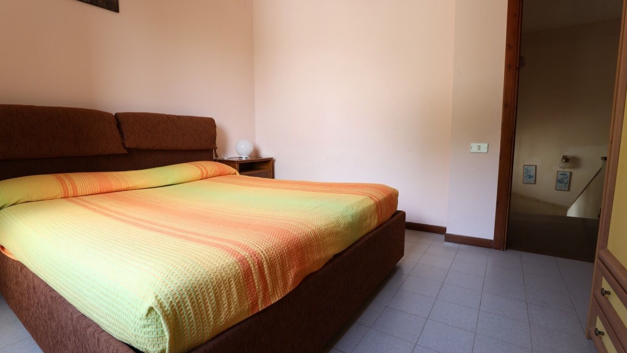 Photo of Bedroom in Laureana Cilento