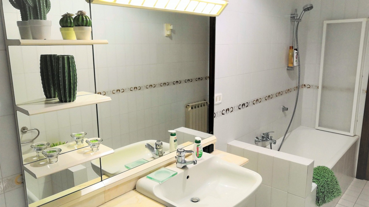 Photo of Bathroom in Portici