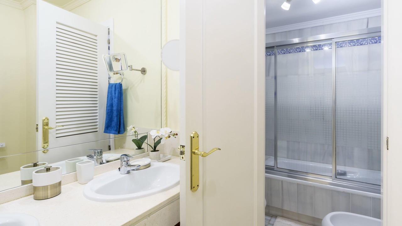 Photo of Bathroom in New Golden Mile