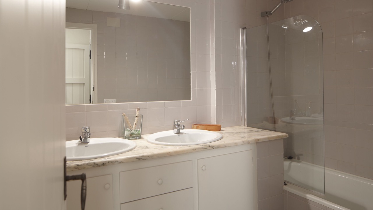 Photo of Bathroom in Matajudaica
