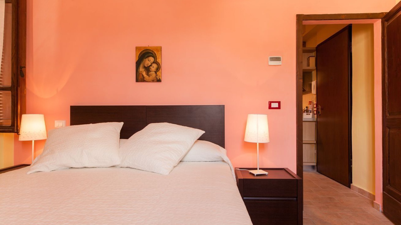 Photo of Bedroom in Compignano