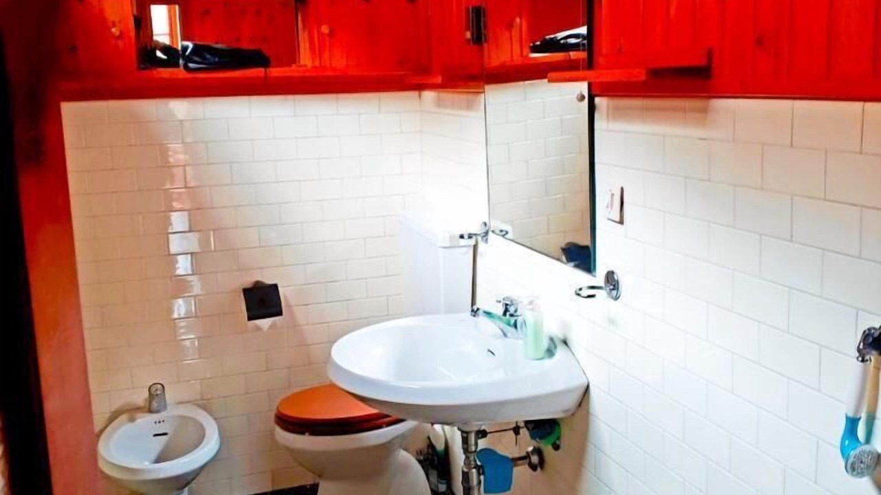 Photo of Bathroom in Piazza