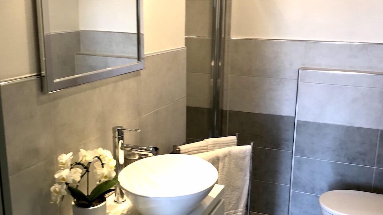 Photo of Bathroom in Margine Coperta-Traversagna