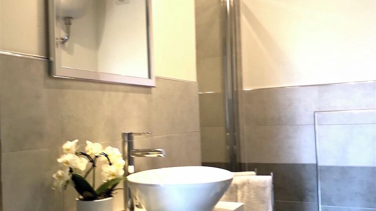 Photo of Bathroom in Margine Coperta-Traversagna
