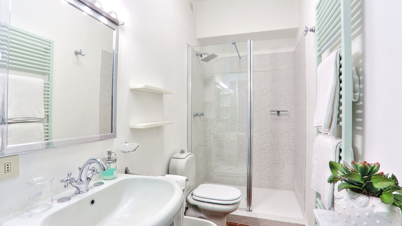 Photo of Bathroom in Margine Coperta-Traversagna