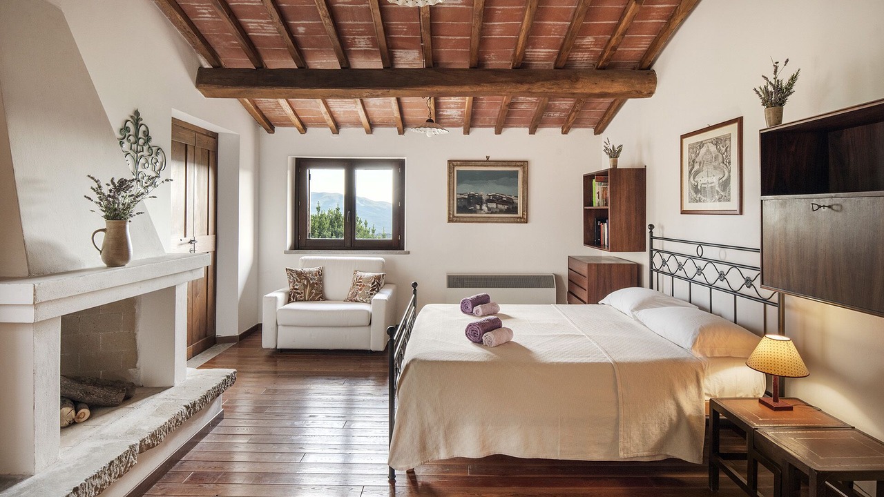 Photo of Bedroom in Todi