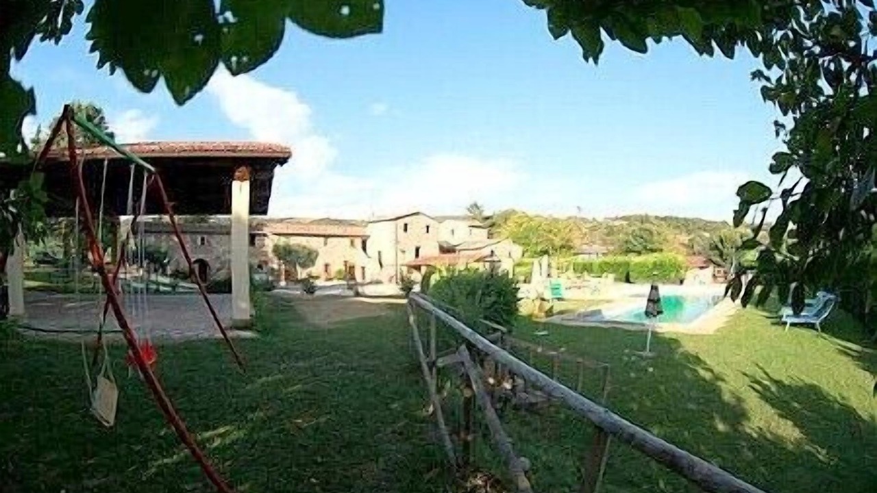 Photo of Outdoor in Montone