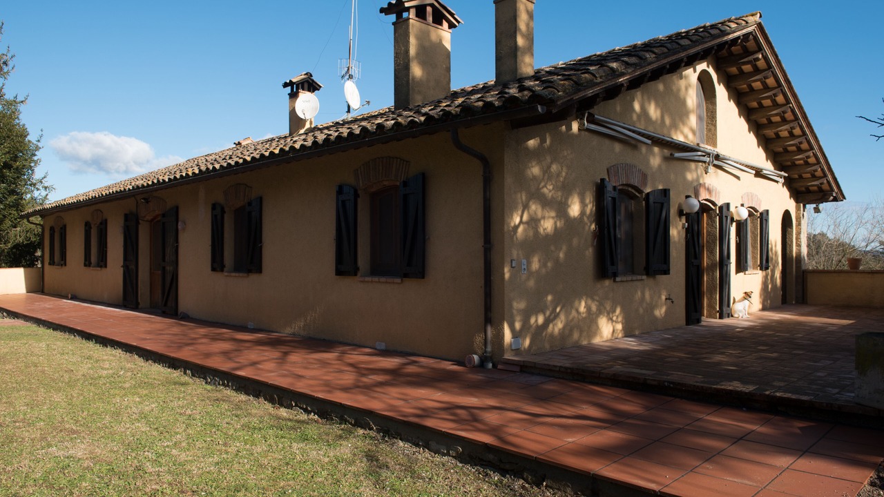 Photo of Outdoor in Serinya