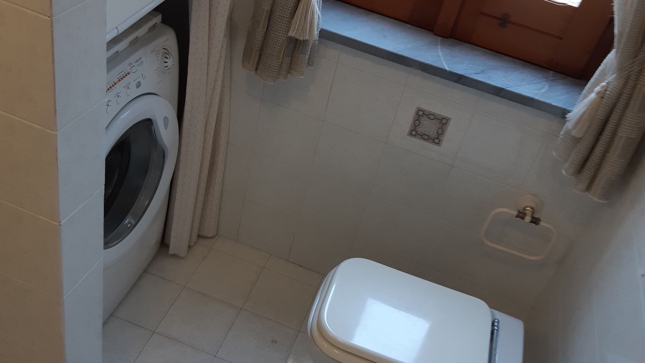 Photo of Bathroom in Bacoli