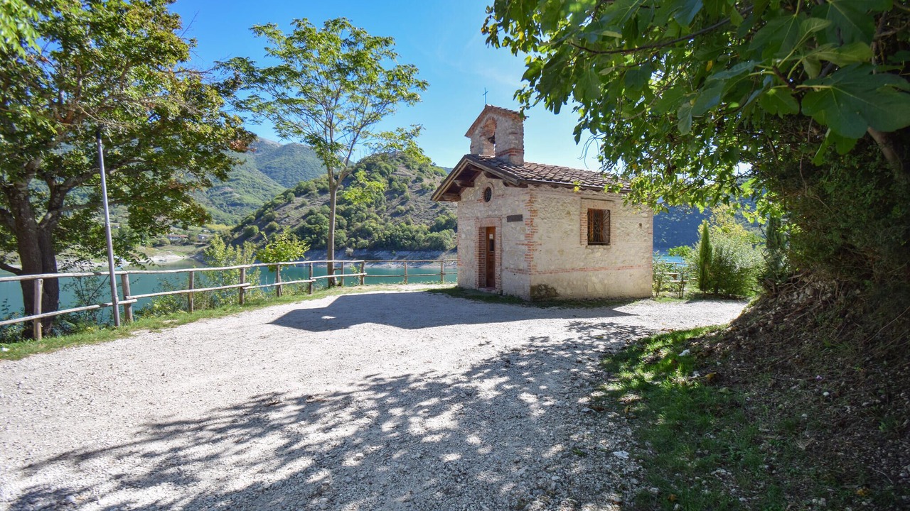 Photo of Others in Castel di Tora