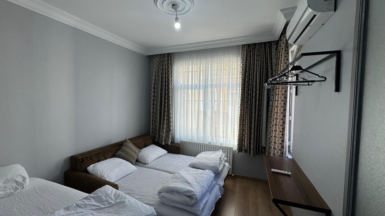 Photo of Bedroom in Pera