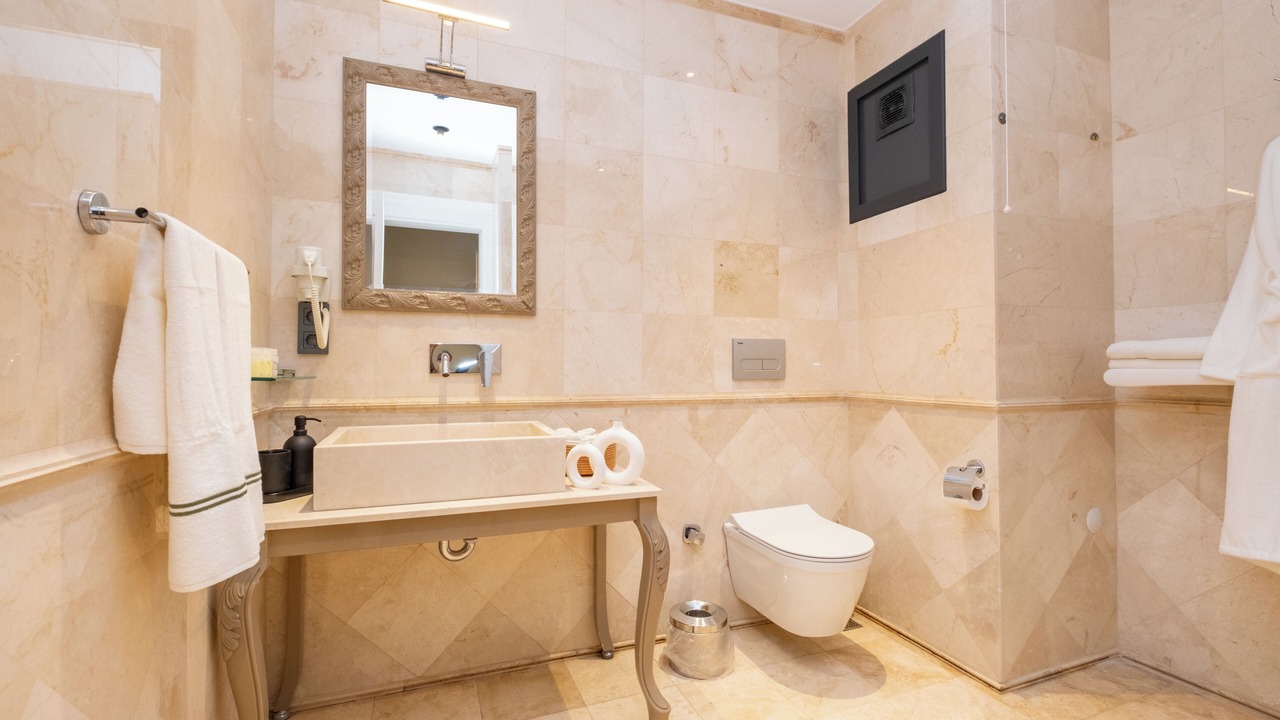 Photo of Bathroom in Cihangir