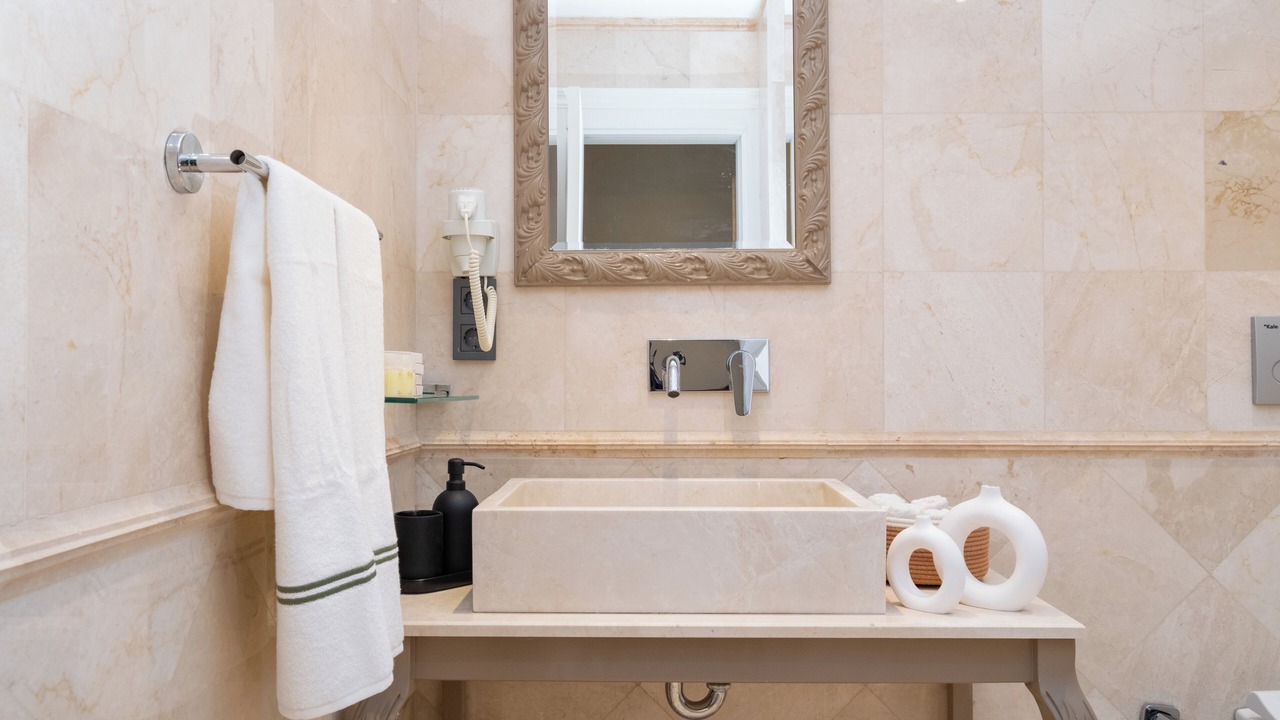 Photo of Bathroom in Cihangir