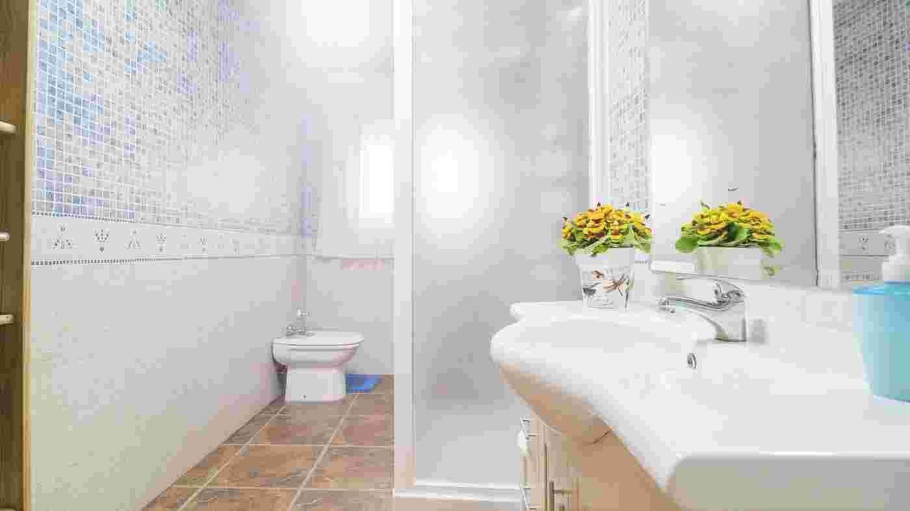 Photo of Bathroom in Cobisa