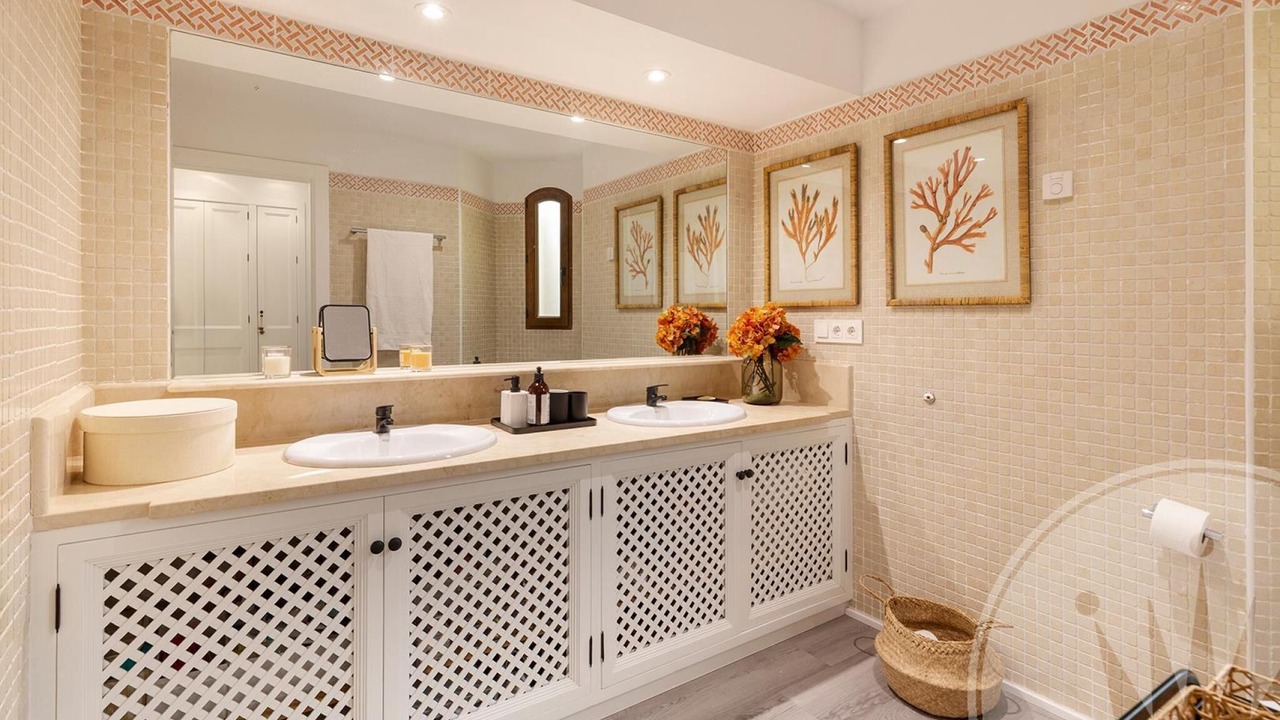 Photo of Bathroom in El Beal