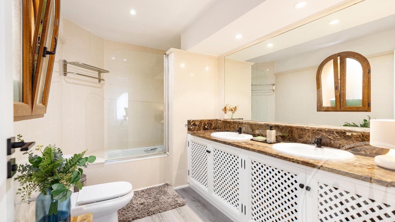 Photo of Bathroom in El Beal