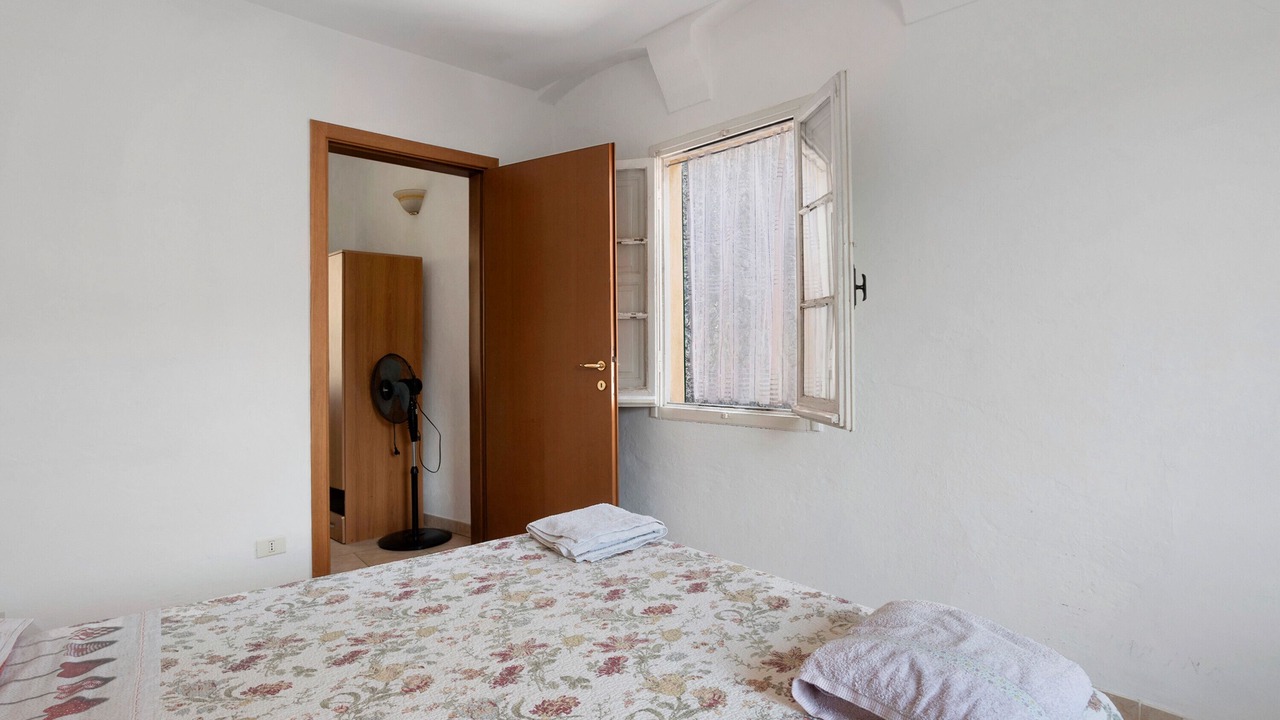 Photo of Bedroom in Castelnuovo Magra