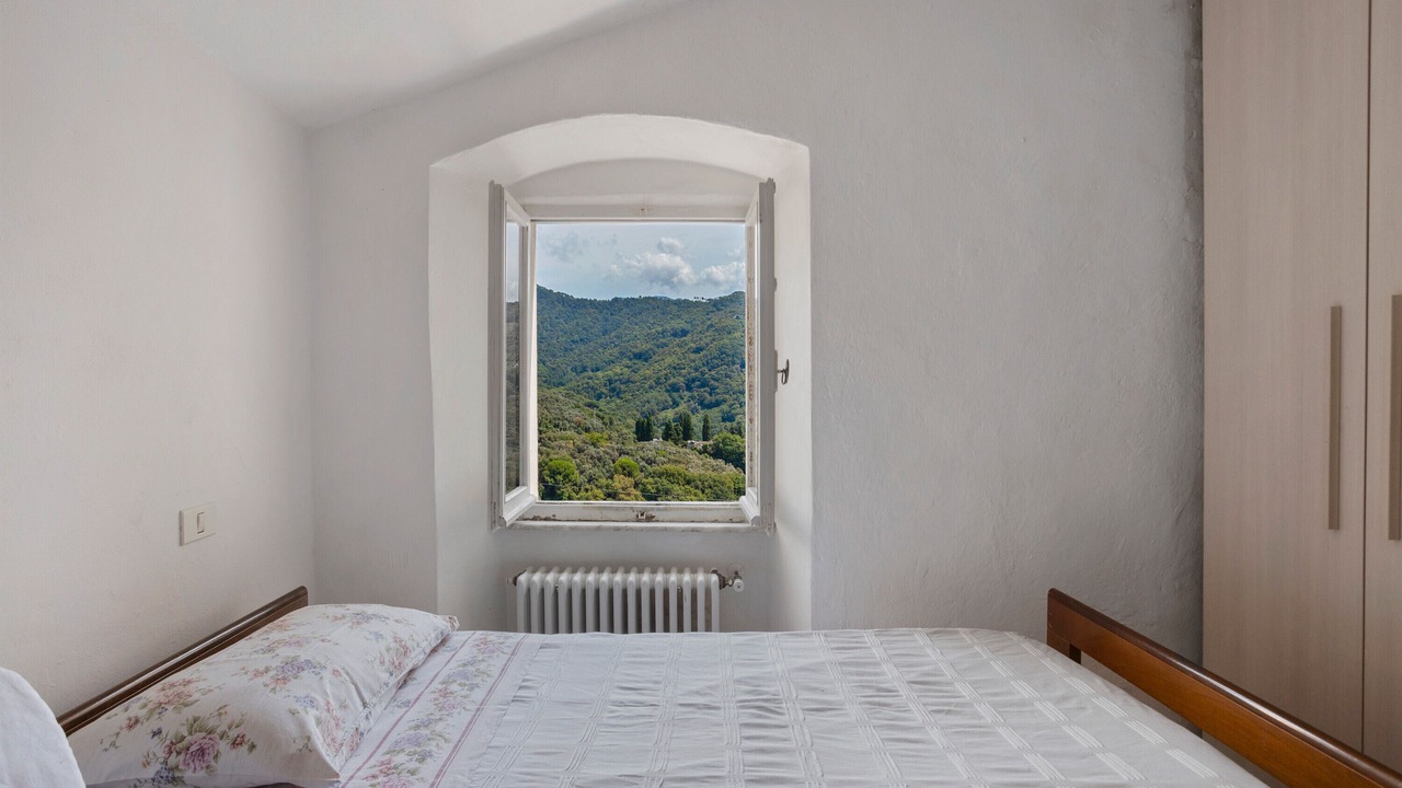 Photo of Bedroom in Castelnuovo Magra