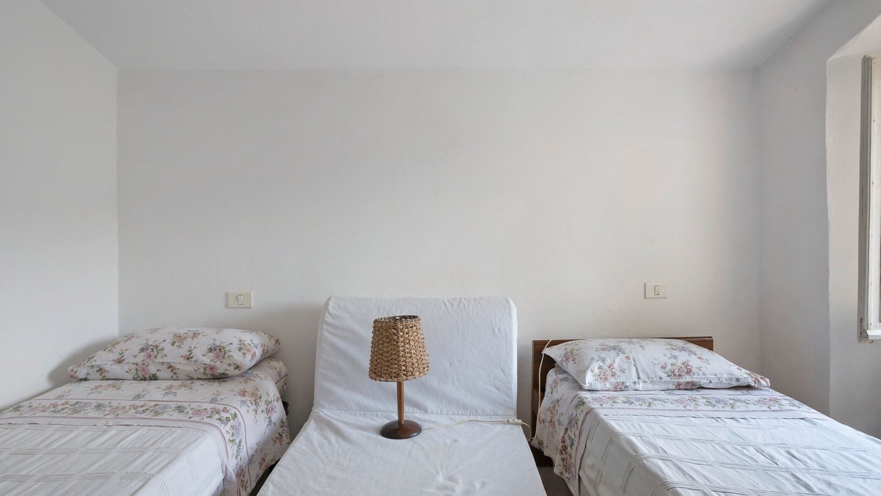 Photo of Bedroom in Castelnuovo Magra