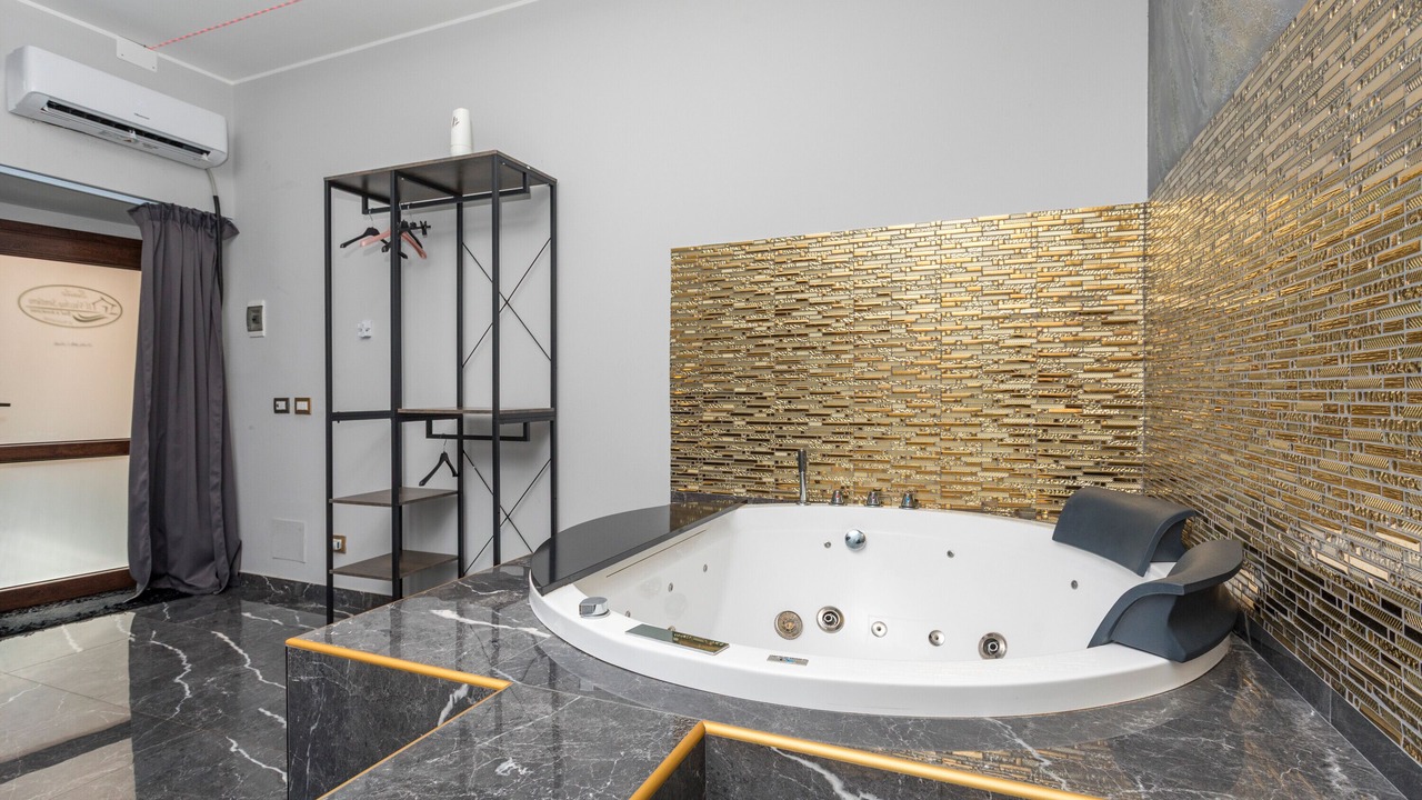 Photo of Bathroom in Acireale